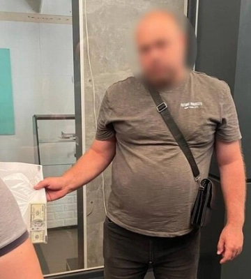 У Харкові завідувача кафедри затримали під час отримання хабара