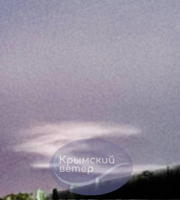 У кількох районах Криму пролунали вибухи