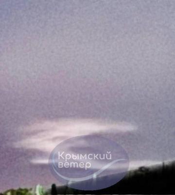 У кількох районах Криму пролунали вибухи