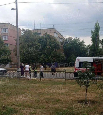 У Кривому Розі водій легковика збив жінку і втік з місця аварії