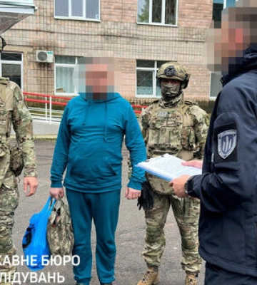 Экс-руководителя Ривненского ТЦК Луцюка, которого обвиняют в избиении солдата, выпустили из СИЗО и сразу задержали по новому&amp;hellip;