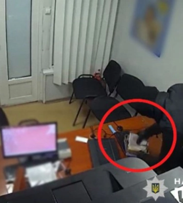 У Києві судитимуть чоловіка, який вчинив зухвале пограбування фінустанови