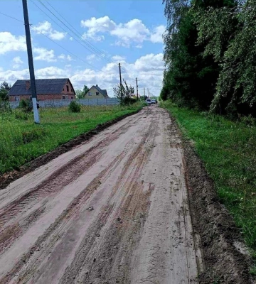 У Костопільській громаді продовжується грейдерування