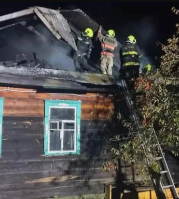 На Киевщине из-за пожара в доме погибли бабушка с внуком
