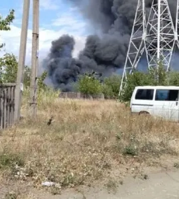 У Маріуполі спалахнула пожежа в районі нової військової бази окупантів