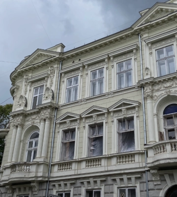 Франківські краєвиди: серпневий календар на робочий стіл