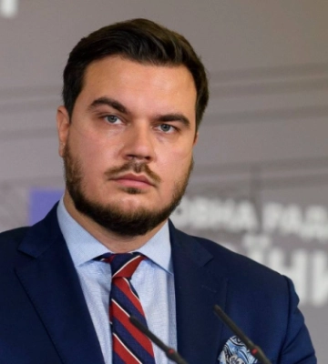 Близько 800 тисяч військовозобов'язаних «залягли на дно», щоб уникнути мобілізації, — Дмитро Наталуха Близько 800 тисяч військовозобов'язаних «залягли на дно», щоб уникнути мобілізації, — Дмитро Наталуха