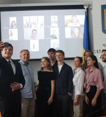 Молодіжна рада розпочала роботу у Черкаській ОВА