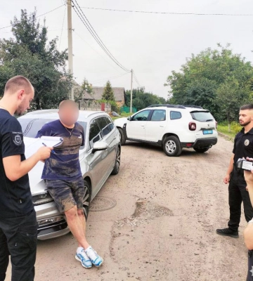Житель Рівненського району підозрюється у збуті метамфетаміну