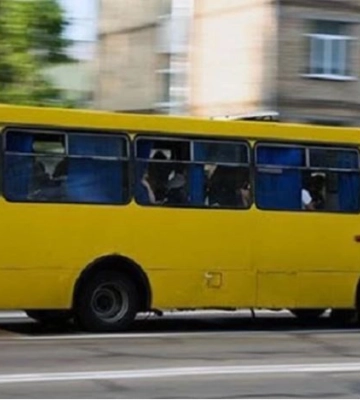 Після судової тяганини відновлює роботу один із приміських автобусних маршрутів Львівщини: актуальний розклад руху