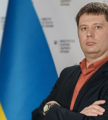 Кабмин уволил заместителя министра здравоохранения Емца Кабмин уволил заместителя министра здравоохранения Емца