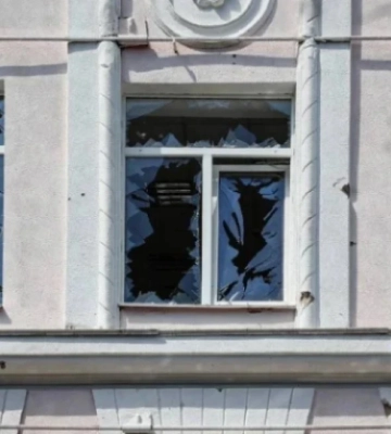 У Херсоні росіяни з дрона скинули вибухівку на двох жінок