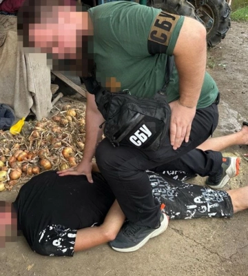 Підпалив військове авто на замовлення російської ФСБ: у Вінниці іноземцю повідомили про підозру