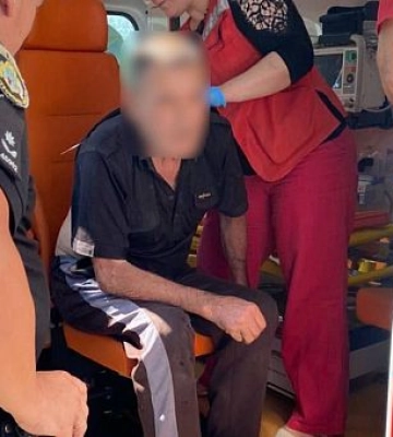 На Криворіжжі поліцейські врятували чоловіка з пожежі