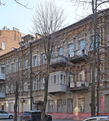 У Дніпрі старовинний “прибутковий будинок” отримав статус об’єкта культурної спадщини