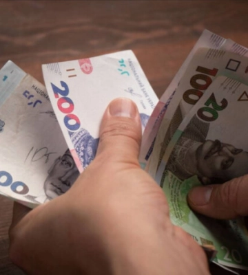 Вчителям не варто очікувати на підвищення зарплати, поки триває війна, – Лісовий