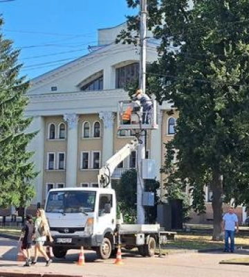 62 світлофорів у Полтаві підʼєднані до блоків безперебійного живлення