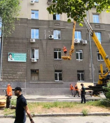 Внаслідок учорашнього удару РФ по центру Харкова постраждали 12 людей