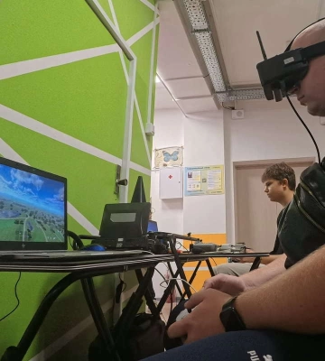 Пройти тестування на симуляторі безпілотника: проєкт «Drone Force» у Запоріжжі