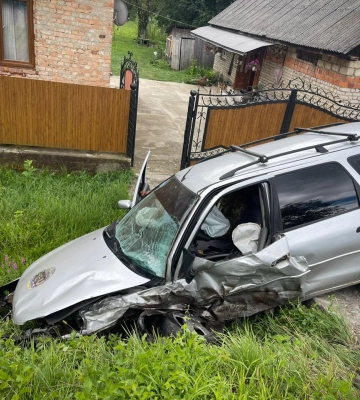 На Тячівщині зіткнулися два автомобілі