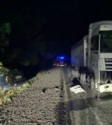 ДТП на Одещині за участю легковика та вантажівки - загинула людина
