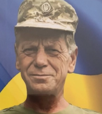 На Волині батьки полеглого воїна будують капличку УПЦ МП