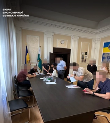 Понад 5 мільйонів переплати: двом посадовцям Полтавської міськради оголосили підозру