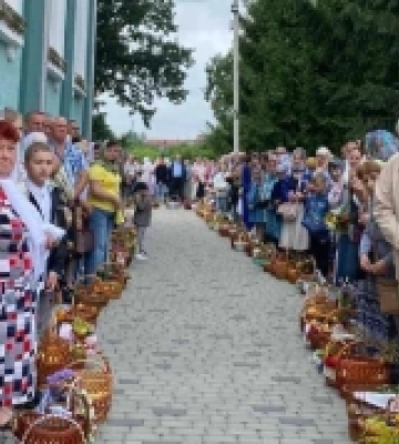 Як відзначали Яблучний Спас у Свято-Андріївському храмі у Ковелі