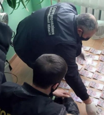 Коррупция и подделка документов: Верховный Суд подтвердил законность приговора должностному лицу из Хмельницкого