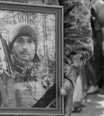 «Мріяв бачити, як зростають його донечки»: загиблому захиснику з Луцька просять присвоїти звання Героя України