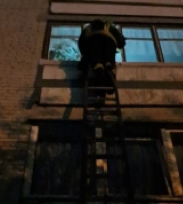 У Луцьку, щоб потрапити в оселю, довелось викликати рятувальників