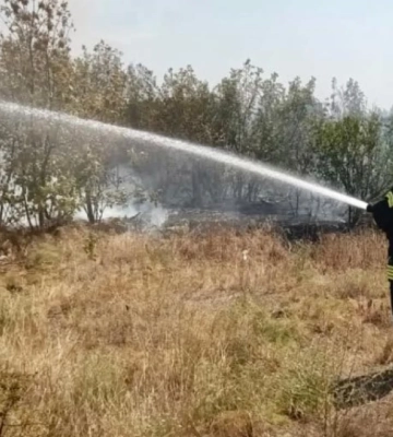 У Херсонській області минулої доби рятувальники загасили 11 пожеж, які виникли через обстріли