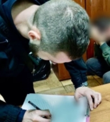 На Одещині двоє чоловіків намагалися втекти з країни: пропонували хабаря прикордоннику