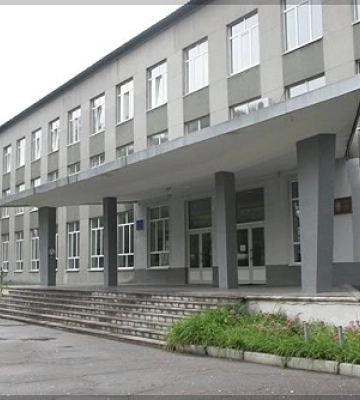 У Дніпрі в будівлі коледжу підприємство виготовляло лакофарбову продукцію