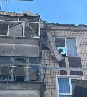 Окупанти обстрілювали Нікопольщину понад 30 разів протягом дня: 1 людина загинула, 1 - поранена. ФОТОрепортаж