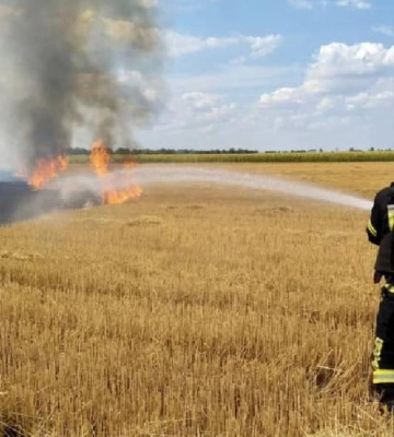 На Херсонщині через обстріли окупаційних військ виникло 6 пожеж