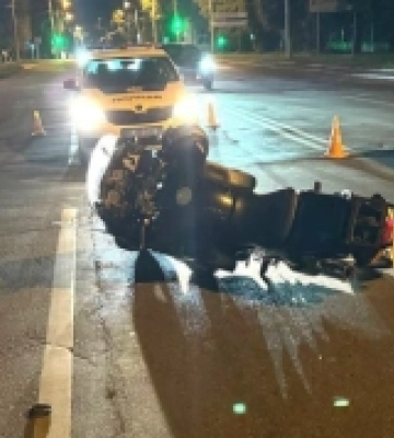 У Рівному зіштовхнулися два мотоцикли: троє людей травмовані