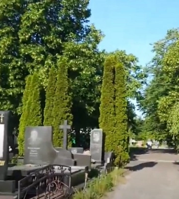 У Києві двом фіктивним прибиральникам кладовища нарахували майже ₴1,7 млн. зарплатні