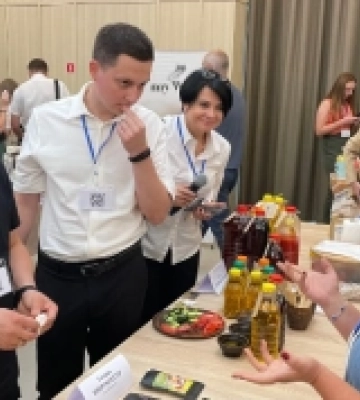 Крафтові виробники Болградського району презентували свою продукцію на Форумі «Крафтовий бізнес Одещини»