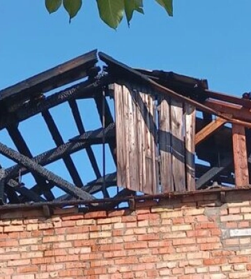 Росіяни обстріляли Нікопольщину дронами-камікадзе та з артилерії: постраждала жінка, пошкоджено кілька будівель. ФОТОрепортаж