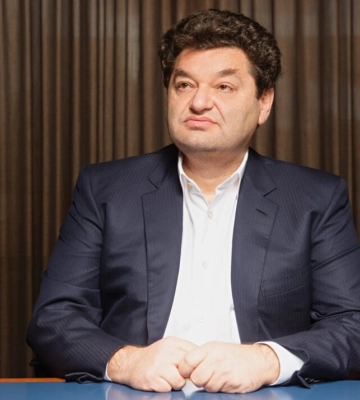 ЗМІ: Компанія підсанкційного бізнесмена постачатиме граніт для Головного військового кладовища