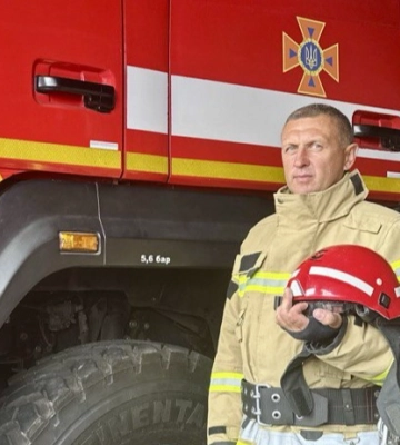 Волинський рятувальник врятував життя 23-річній дівчині на Світязі