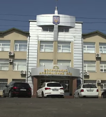 Раніше доглядав хвору тещу: волинянина звільнили від криміналу, бо пішов служити