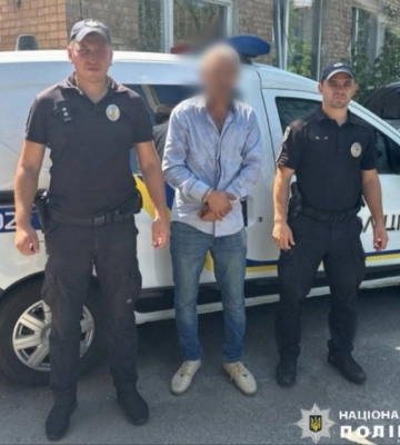 Вдарив ножем у шию: поліція Київщини повідомила про підозру кривднику