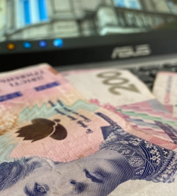 Франківські випускники отримають грошові подарунки за успіхи у навчанні