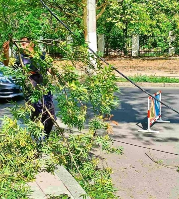 В Одесі комунальники забезпечують роботу вуличного освітлення