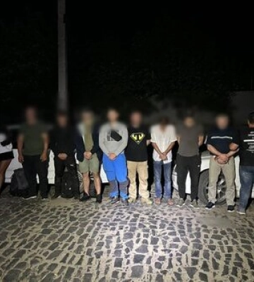 На Одещині затримали подружжя, яке незаконно перевозило чоловіків за кордон