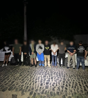 На Одещині затримали подружжя, яке незаконно перевозило чоловіків за кордон