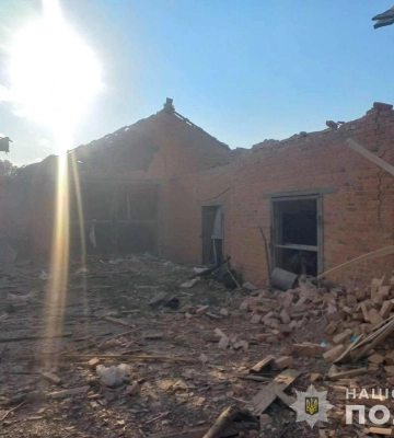 На Сумщині внаслідок ворожих обстрілів пошкоджено 33 будинки, двоє цивільних поранено
