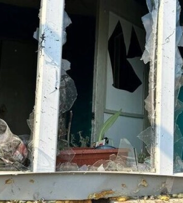 Впродовж доби окупанти 422 рази били по 14 населених пунктах Запорізької області.